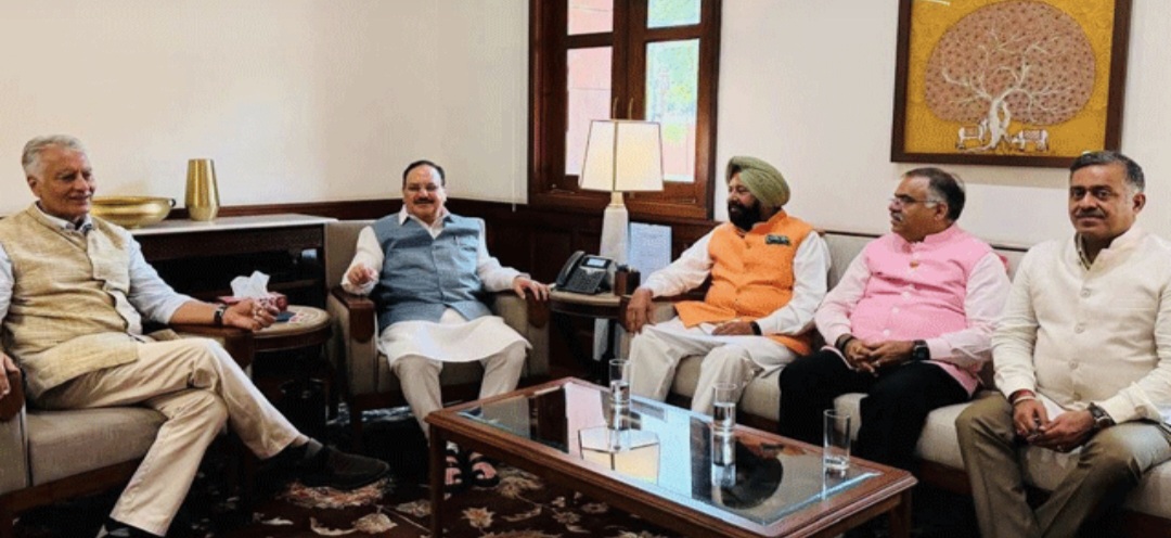 ਤਰੁਣ ਚੁੱਘ ਨੇ ਸਹੂੰ ਚੁੱਕ ਸਮਾਗਮ ਦੌਰਾਨ ਕੇਵਲ ਸਿੰਘ ਢਿੱਲੋਂ, ਸੁਨੀਲ ਜਾਖੜ ਅਤੇ ਜੇ.ਪੀ. ਨੱਢਾ ਨਾਲ ਕੀਤੀ ਮੁਲਾਕਾਤ