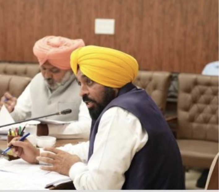 ਮਾਨ ਕੈਬਨਿਟ ਦੇ ਅਹਿਮ ਫੈਸਲੇ: ਦਸਤਾਵੇਜ਼ਾਂ ਦੀ ਫੀਸ ਮੁਆਫ਼, ਗੈਰ-ਕਾਨੂੰਨੀ ਕਲੋਨੀਆਂ ਨੂੰ ਰੈਗੂਲਰ ਕਰਨ ਦਾ ਰਾਹ ਸਾਫ਼